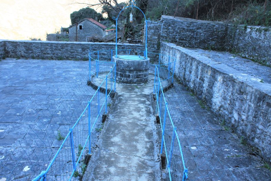 Jasna Gajevic - Upper Stoliv 10